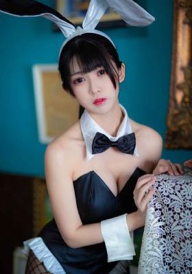 年轻的女教师6